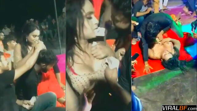 Hot Bhojpuri Arkestra Video β Chhapra Biharβs Wildest Stage Dance