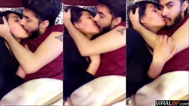 Mariam Faisal Viral MMS: Sensual Bed Romance and Private Smooching